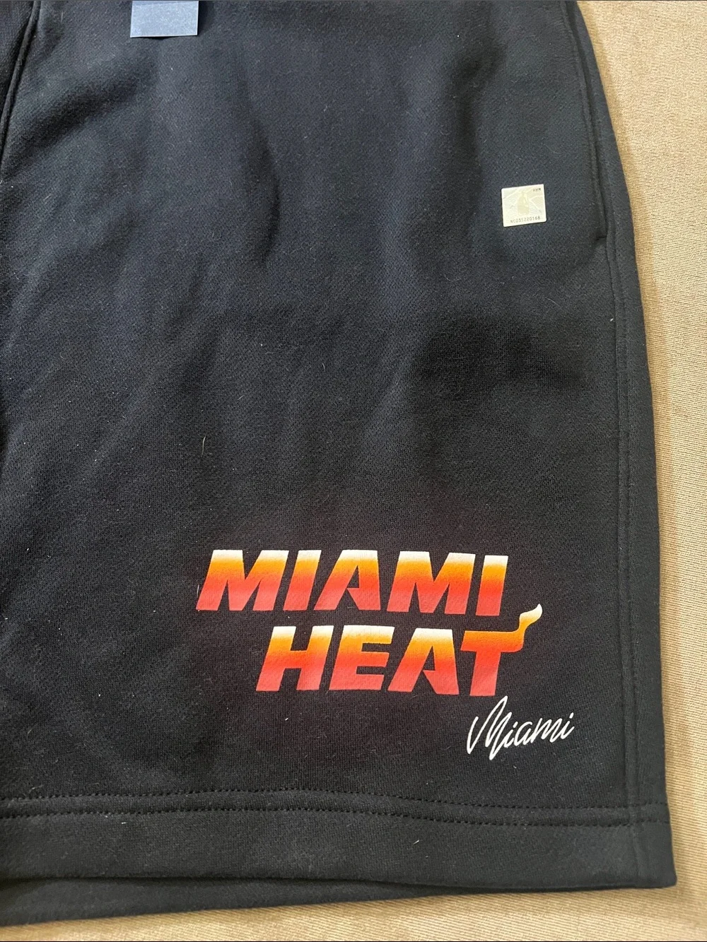 NWT Hollister Black Miami Heat Graphic Athletic Jogger Shorts XXL